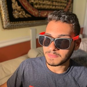 Meet your Posher, Hadi